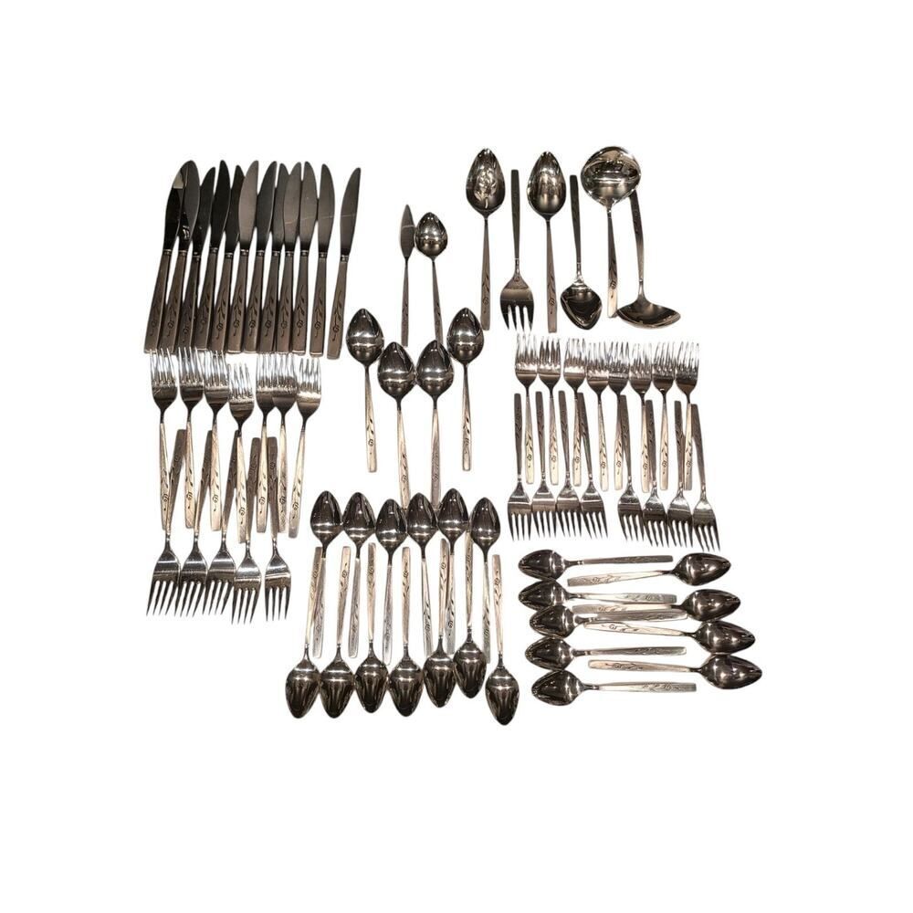 Oneidacraft Deluxe Stainless Capistrano Rose Floral Lot 74 Pieces Incl Serving